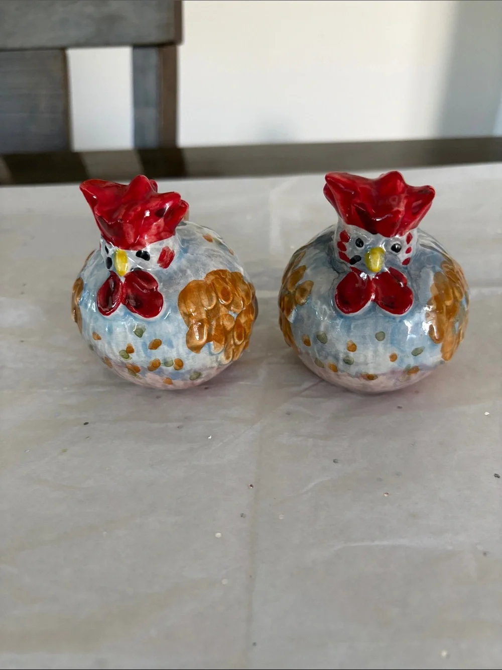 Vintage Chicks salt and Pepper Shakers